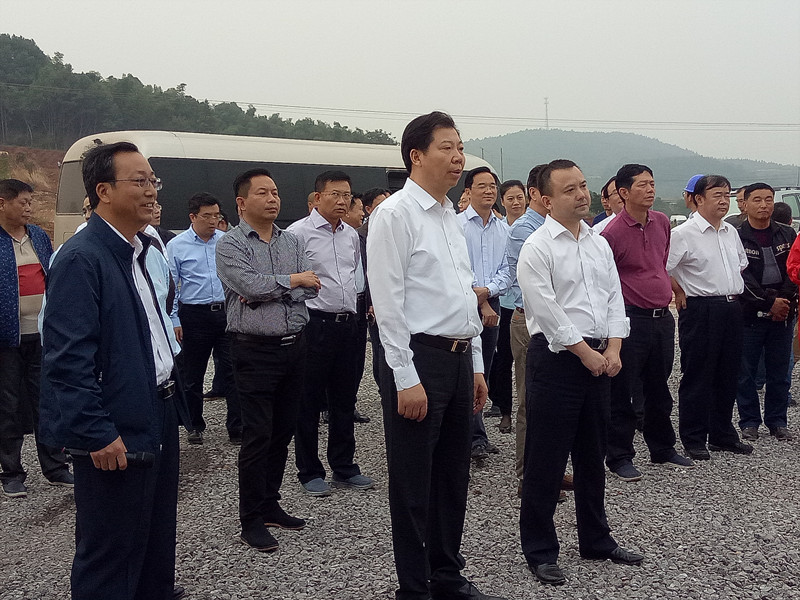 市委书记毛腾飞一行来园区视察市农批市场项目