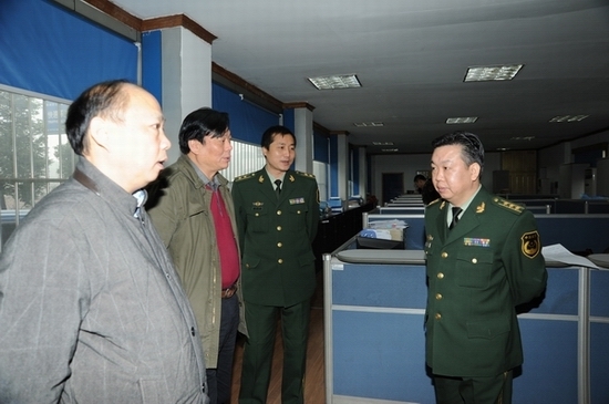 周晓理春节前夕慰问消防官兵_党政动态_株洲