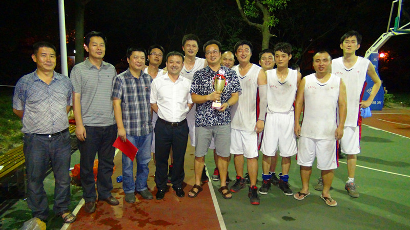 荷塘区荣获2013年株洲市政府系统启航杯冠军