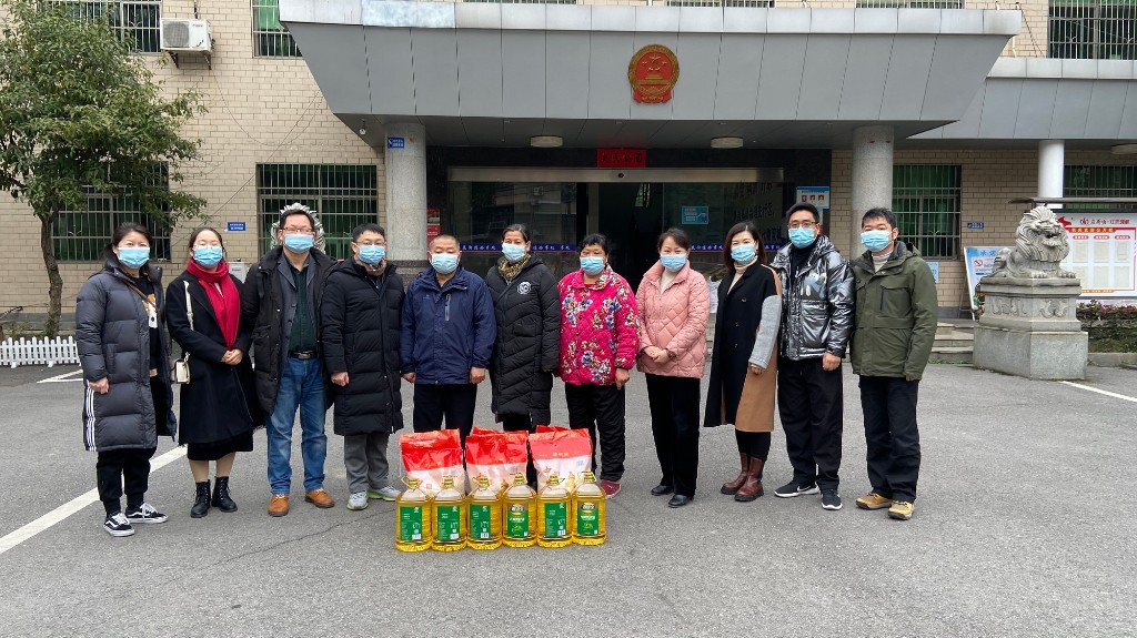 f051efbf07ab6096e8418bf9dfce9be