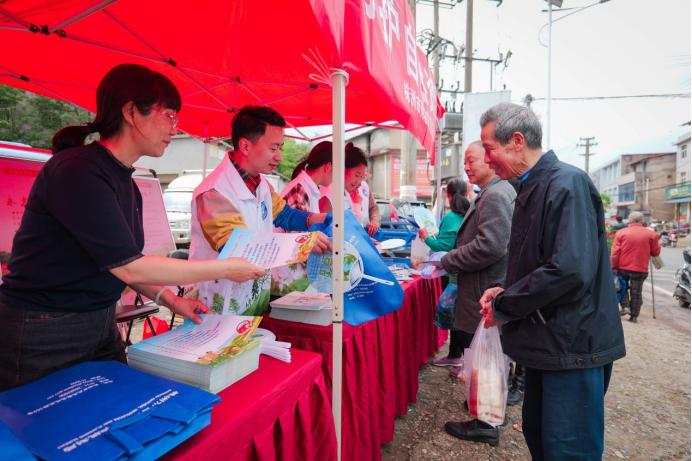 9bae88eeea6fb2bfa855e0d1f8b7f77