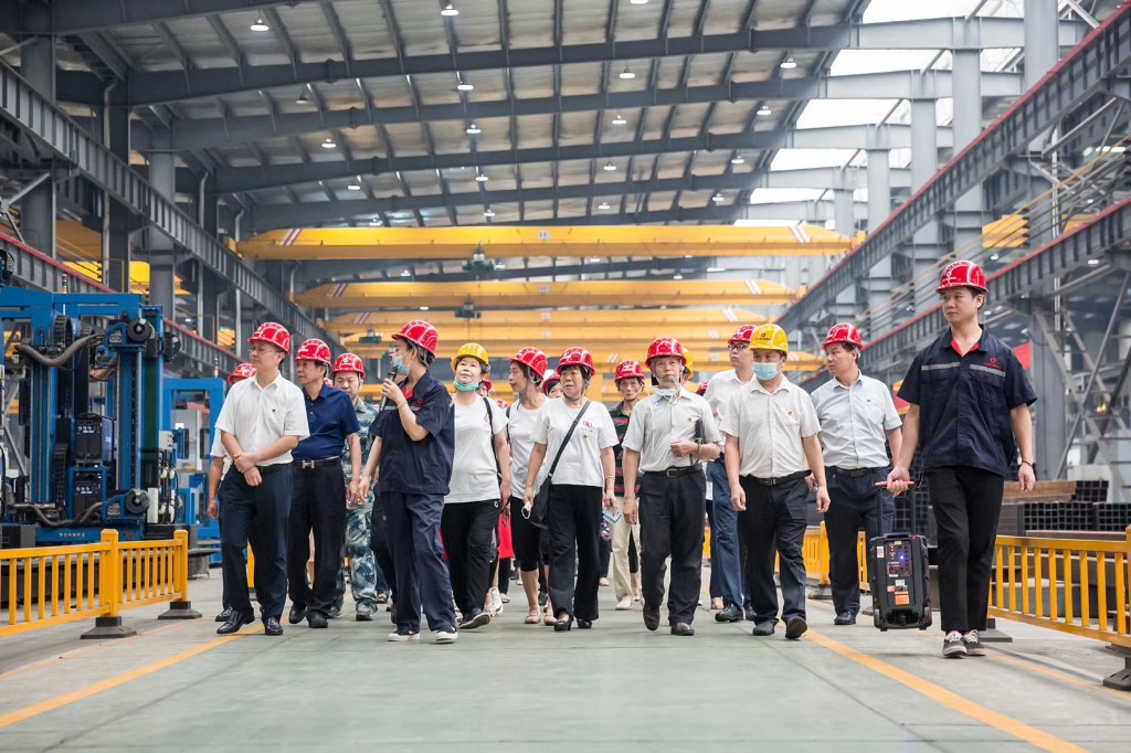 茨菇塘街道举办庆祝建党99周年暨七一表彰大会1