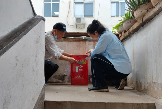 荷塘区:党员进社区 志愿服务共创文