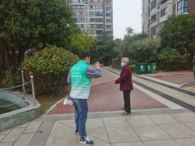 荷塘区网格员化身“四员” 坚守“疫”线显担当